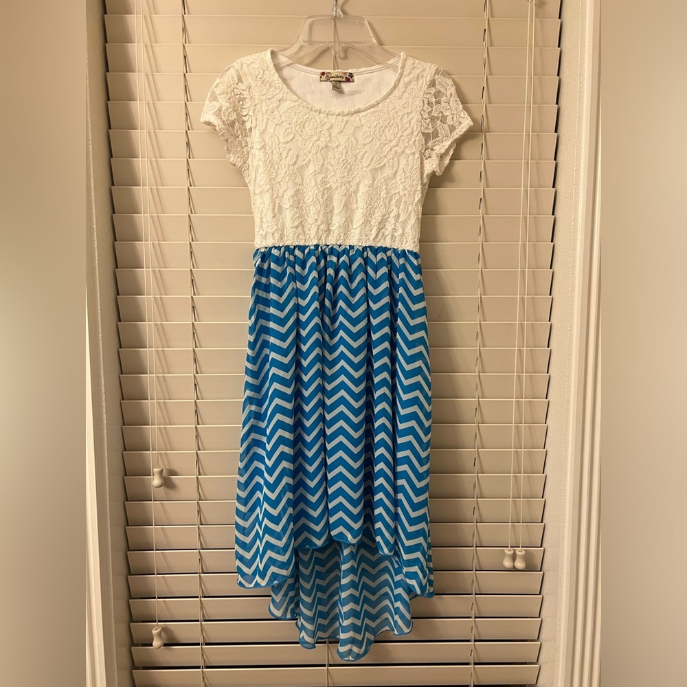 Speechless Girls 12 White Floral Lace Bodice Blue Chevron High-Low Twirl Dress